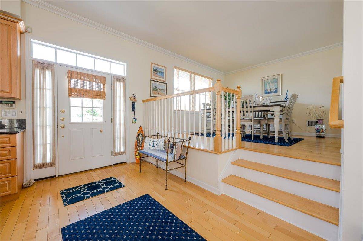 Atlantic Beach, NY 11509,2 Bridge PLZ #4