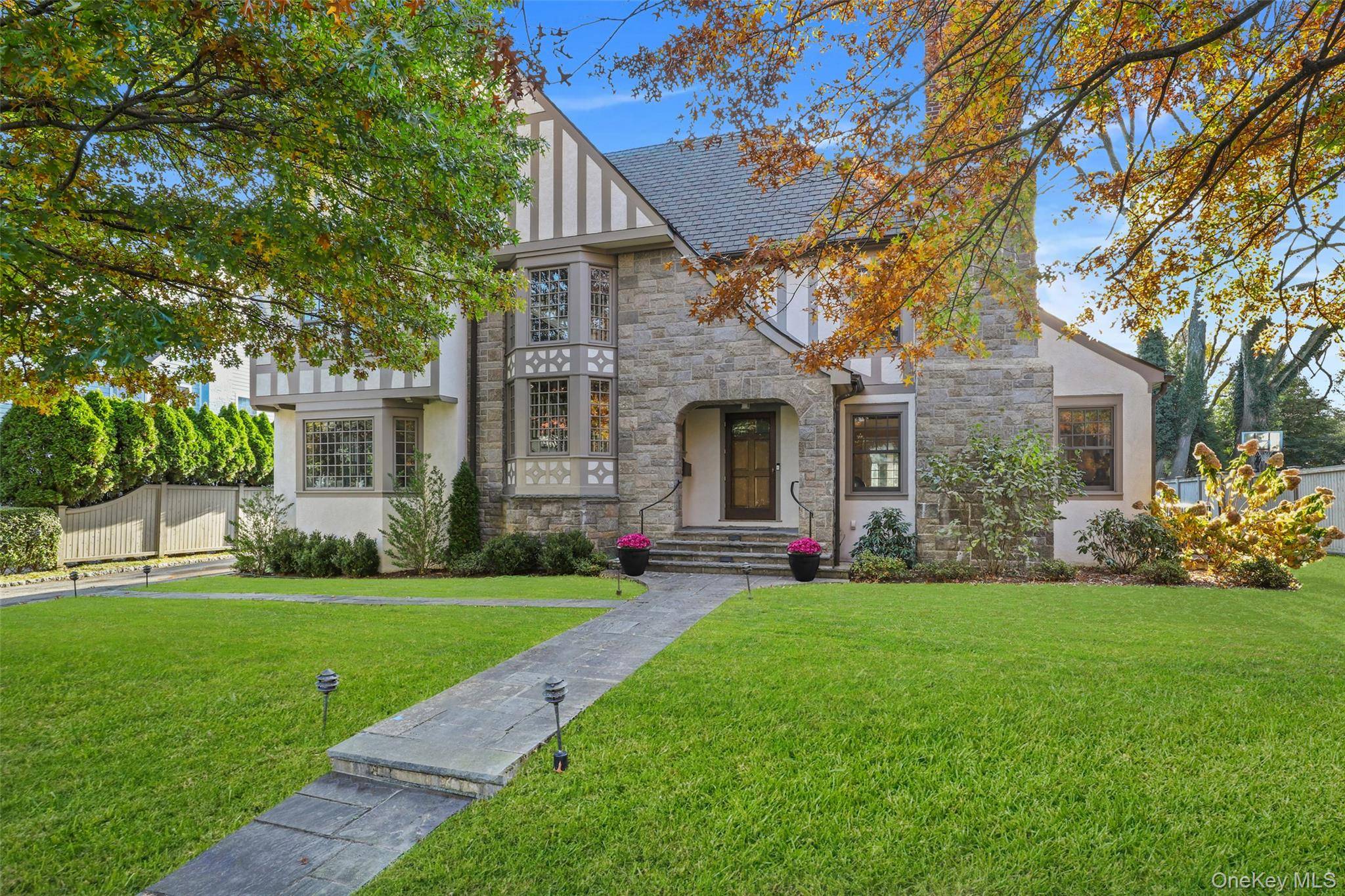 Bronxville, NY 10708,10 Sunnybrae PL