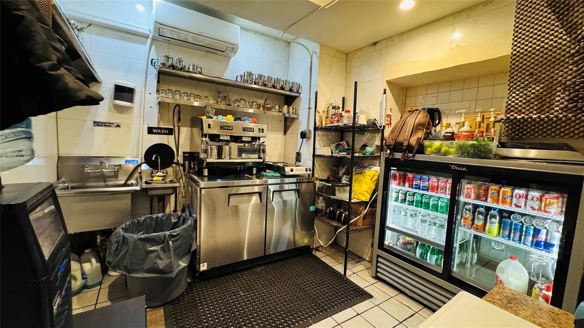 Astoria, NY 11103,25-47 Steinway St