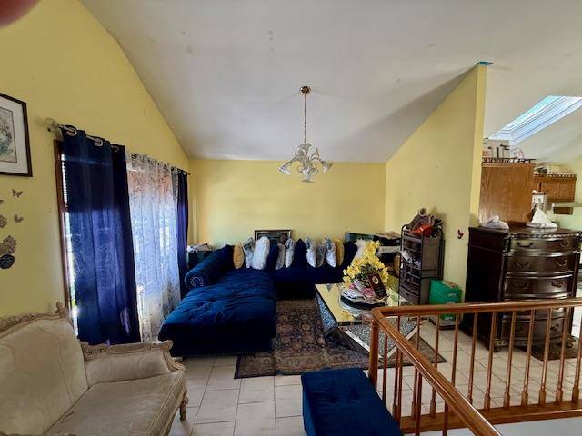 Elmont, NY 11003,188 Oakley AVE