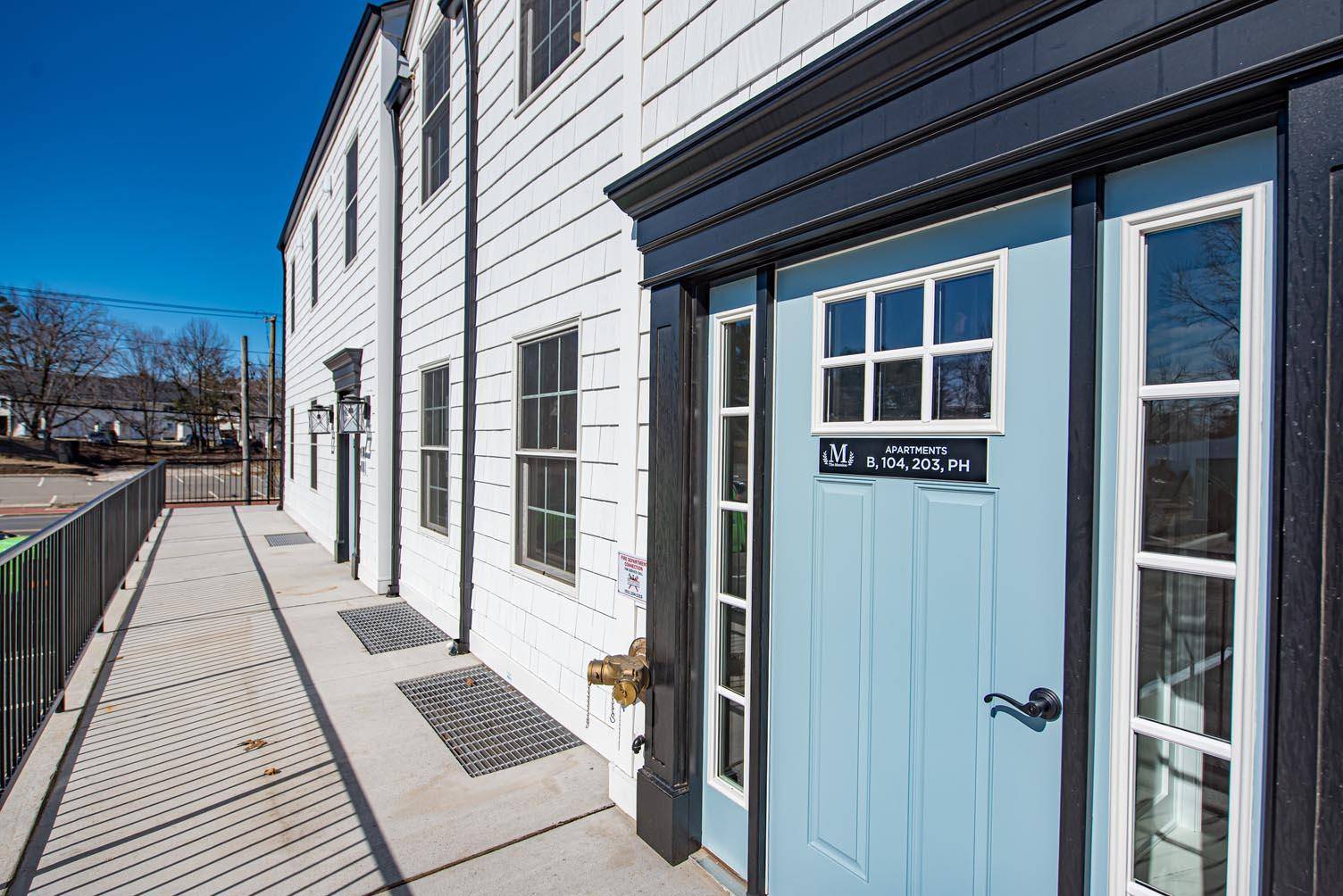 Huntington Station, NY 11746,1090 New York AVE #104