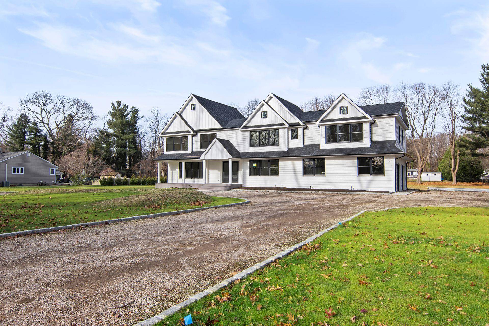 Smithtown, NY 11787,158 Landing Meadow RD