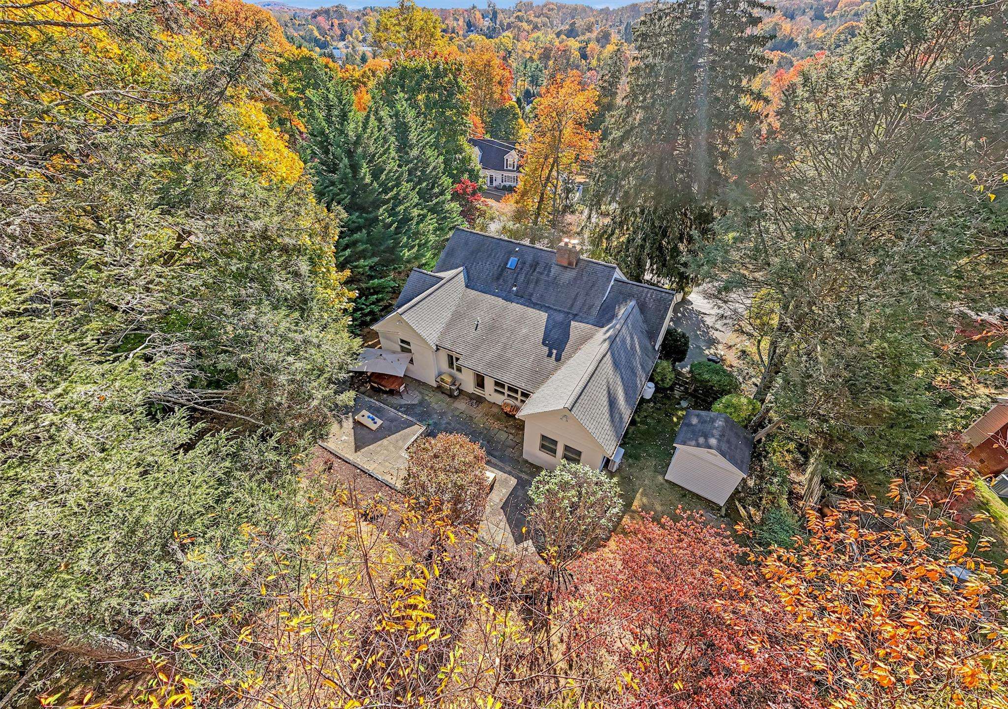 Bedford Hills, NY 10507,20 Crescent TER