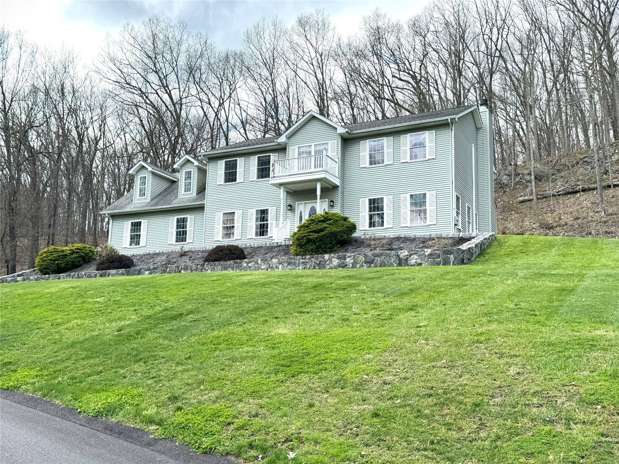 Lagrangeville, NY 12540,137 Barmore RD