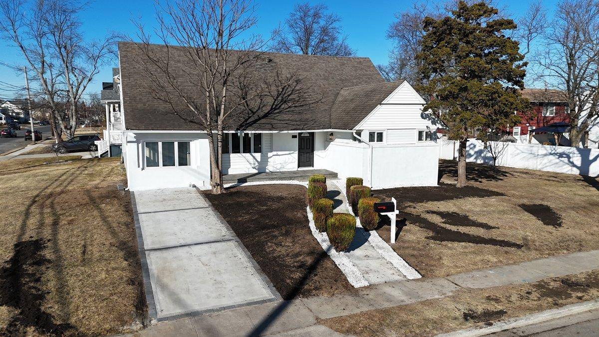 Freeport, NY 11520,112 Front ST
