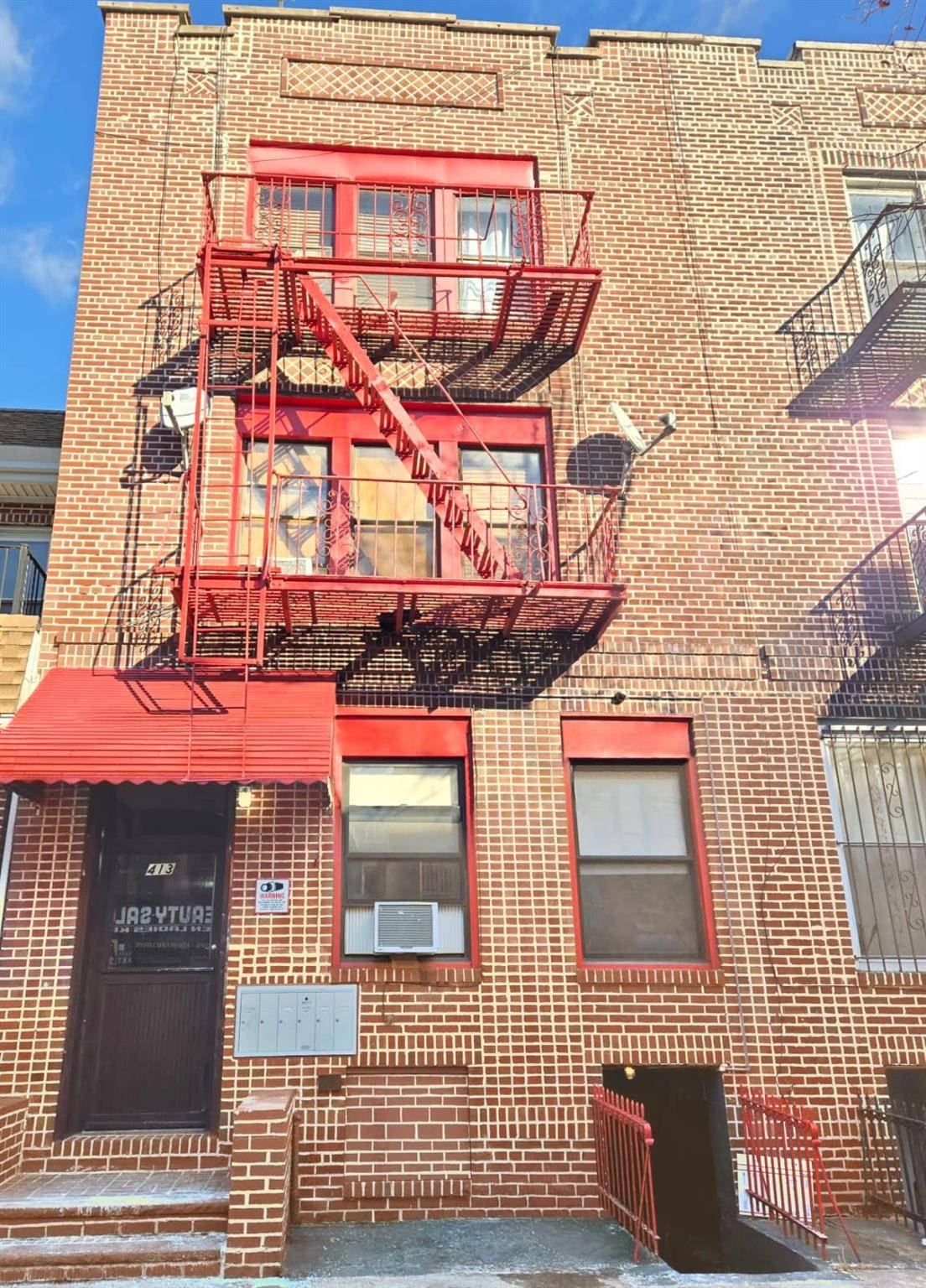 Brooklyn, NY 11220,413 68th ST