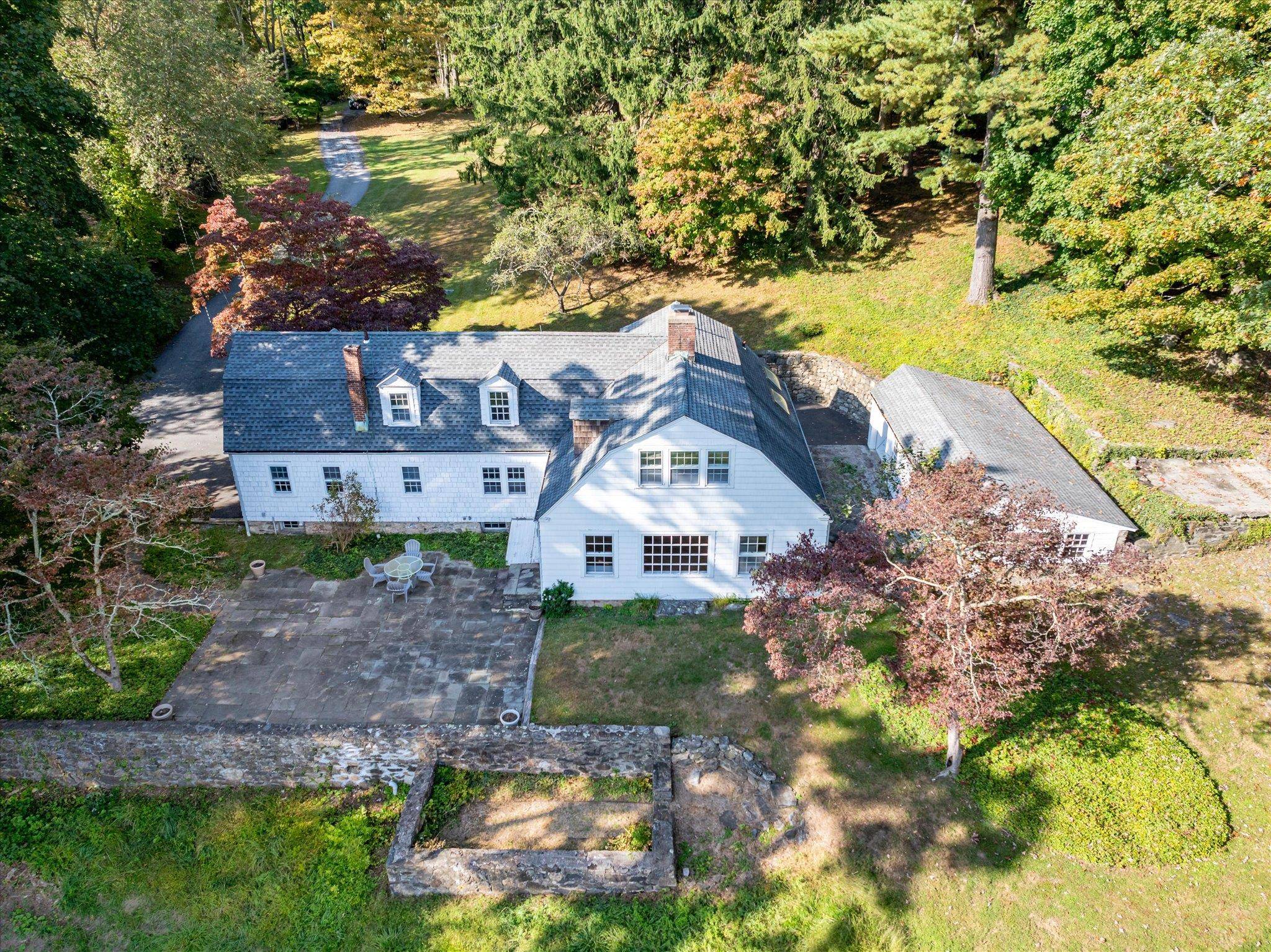 Bedford, NY 10506,77-85 Indian Hill RD