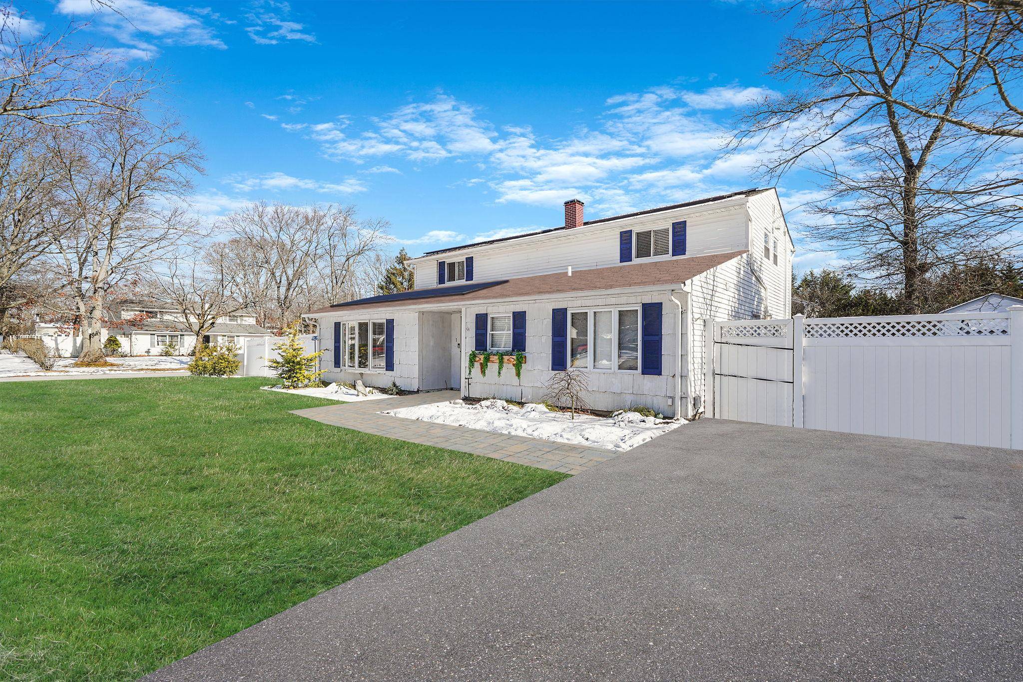 South Setauket, NY 11720,1 Cub RD
