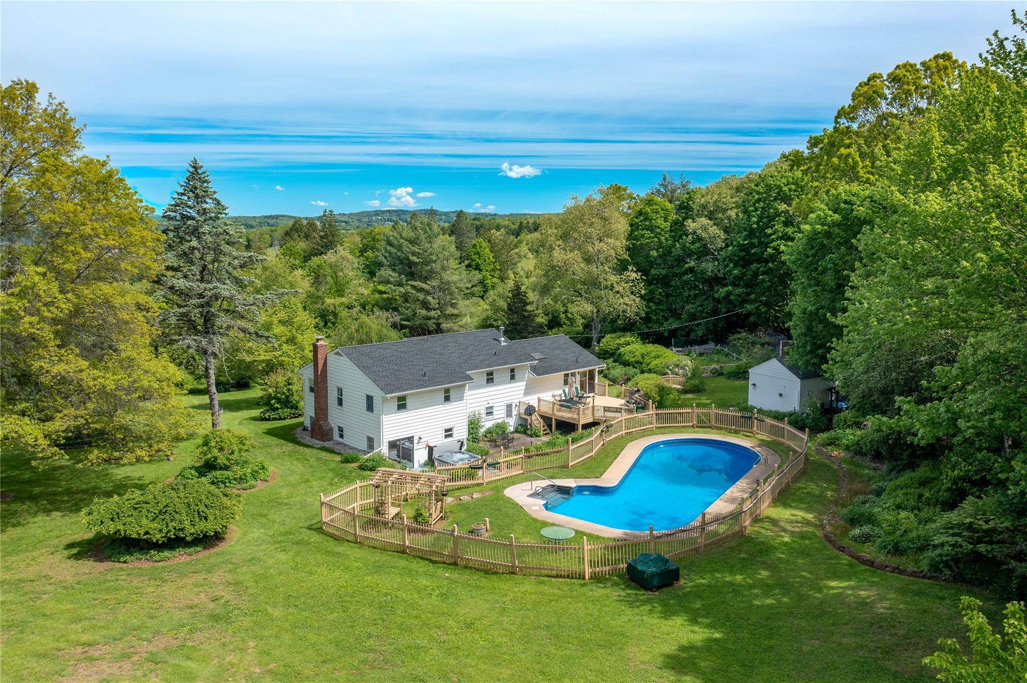 Pawling, NY 12564,94 S Quaker Hill RD