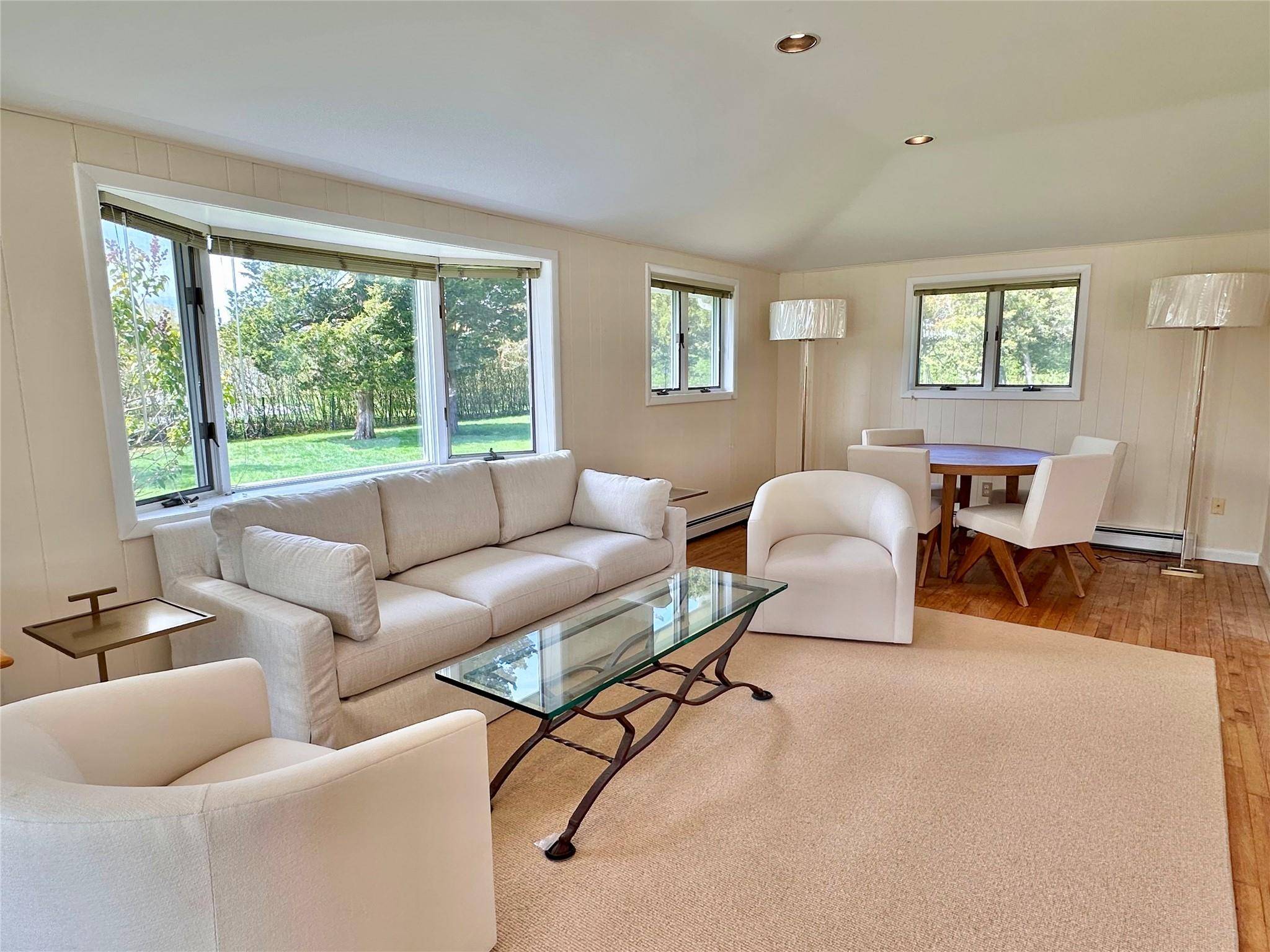 Quogue, NY 11959,18 Quogo Neck LN