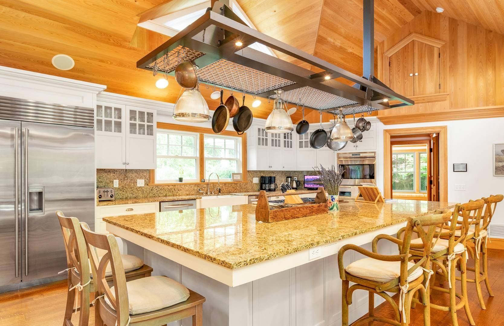 Southampton, NY 11968,520 Water Mill Towd RD