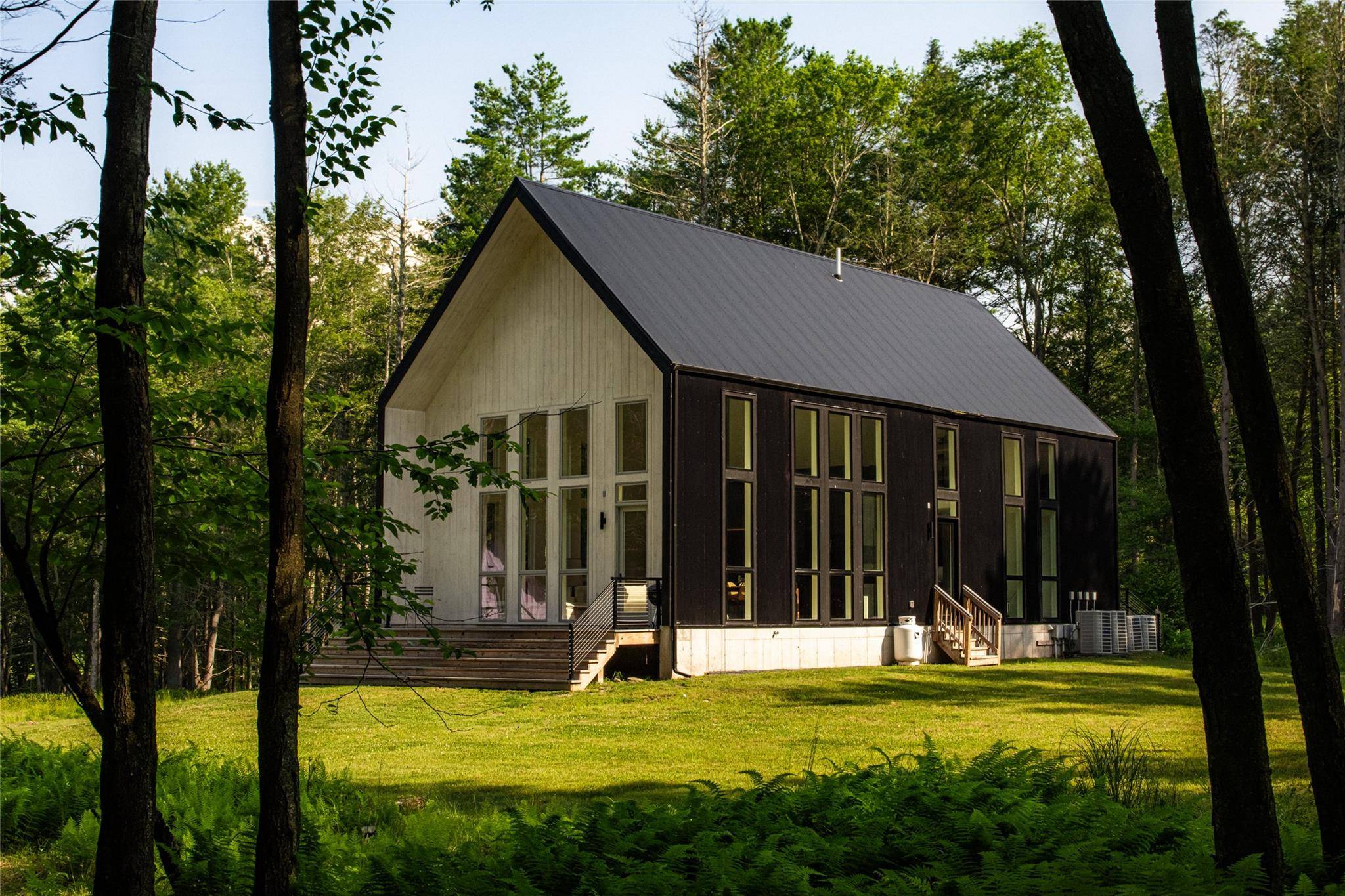 Bethel, NY 12783,586 Perry RD