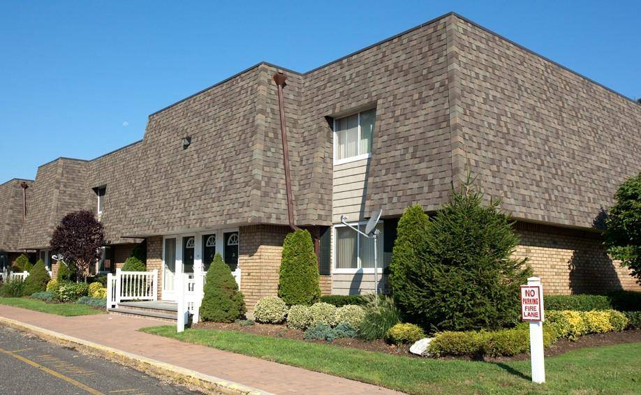 West Babylon, NY 11704,26 Philip WALK #PW26