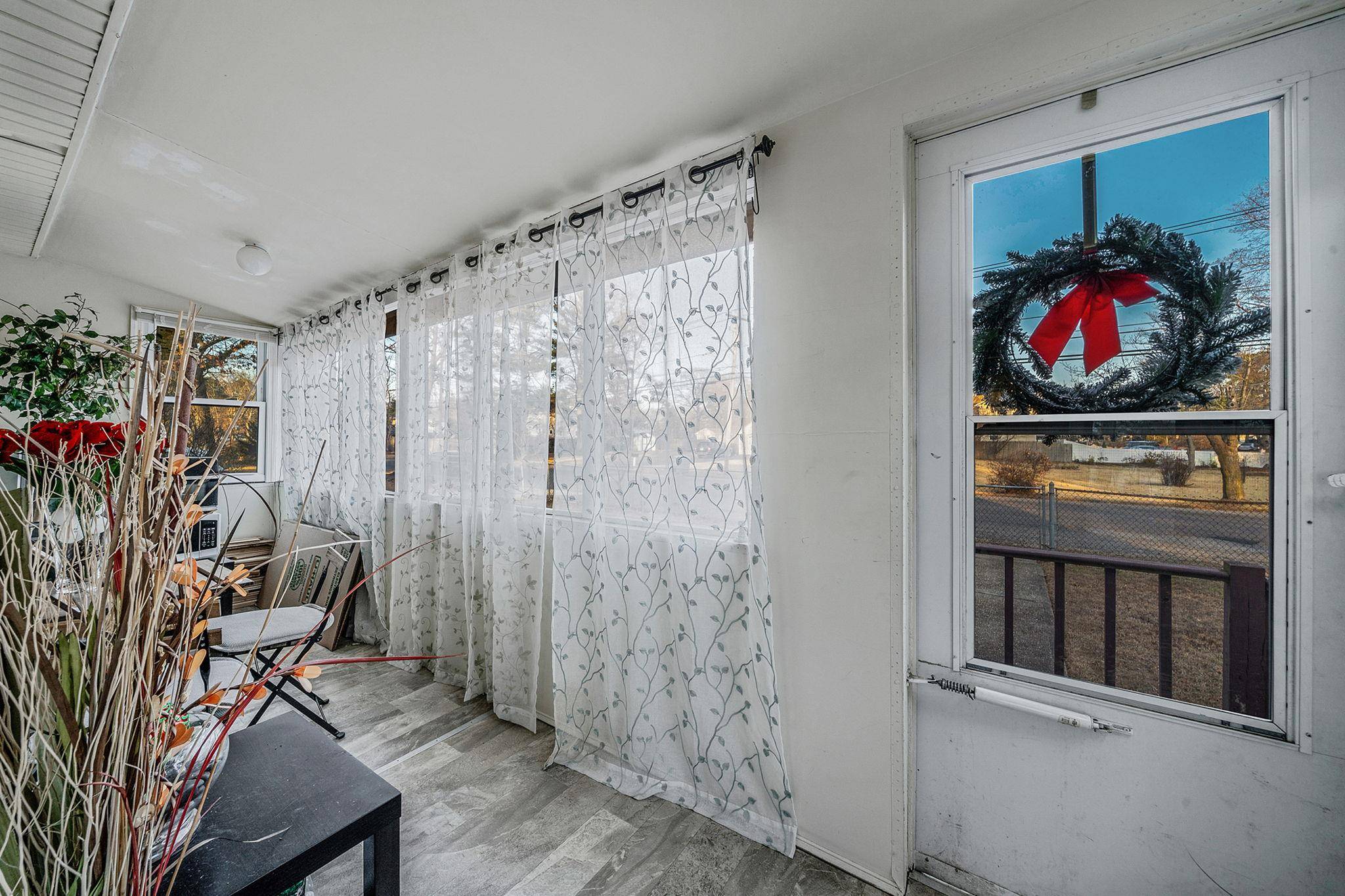 Brentwood, NY 11717,82 Fulton ST