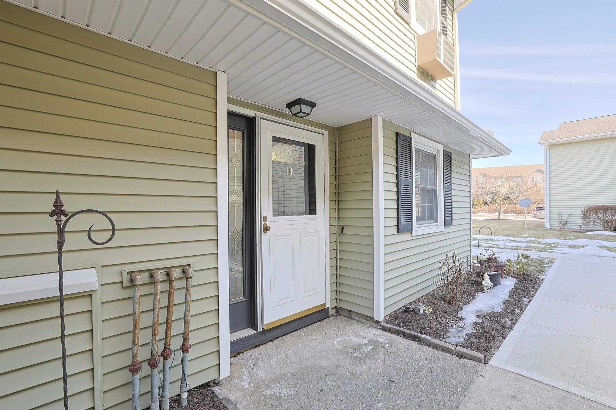 Middletown, NY 10941,100 Hillside DR #F10