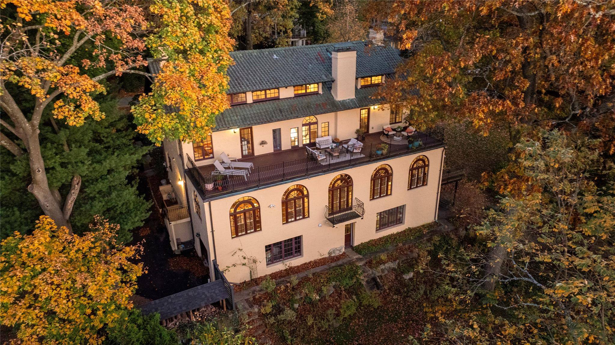 Dobbs Ferry, NY 10522,235 Palisade AVE