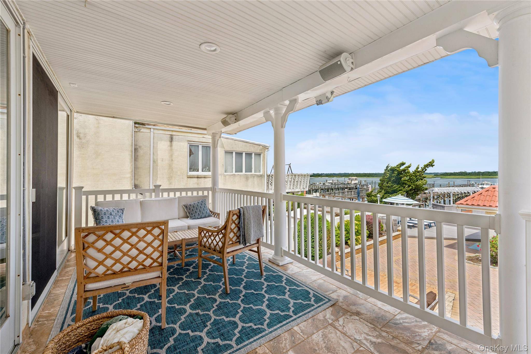 East Atlantic Beach, NY 11561,87 Bay ST