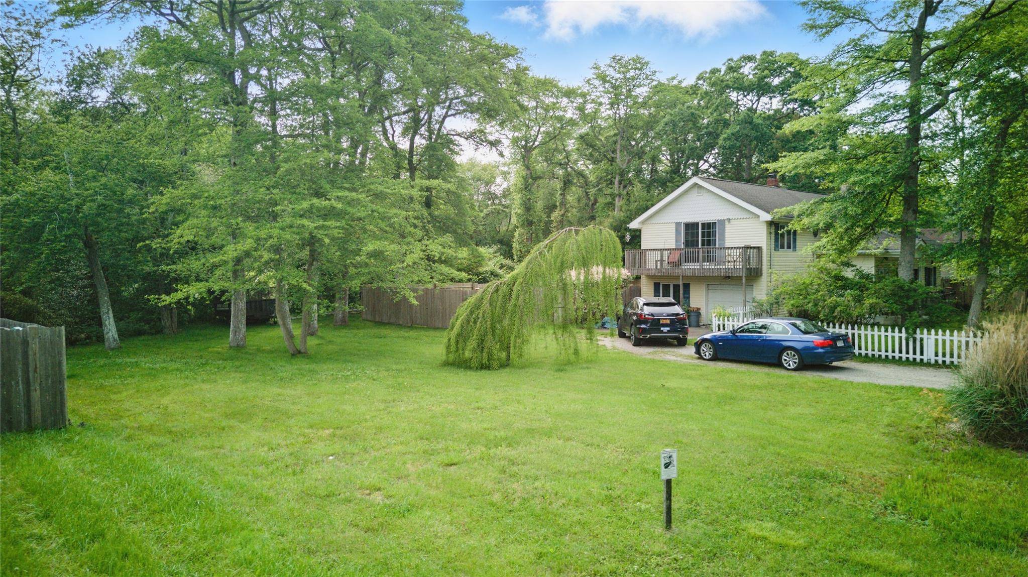 Mastic Beach, NY 11951,16 Whitter DR