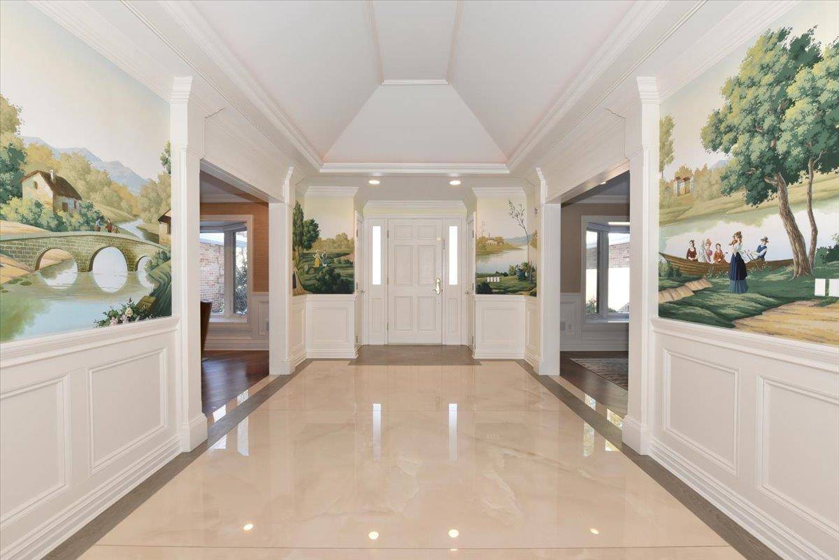 Old Westbury, NY 11568,15 Morgan DR