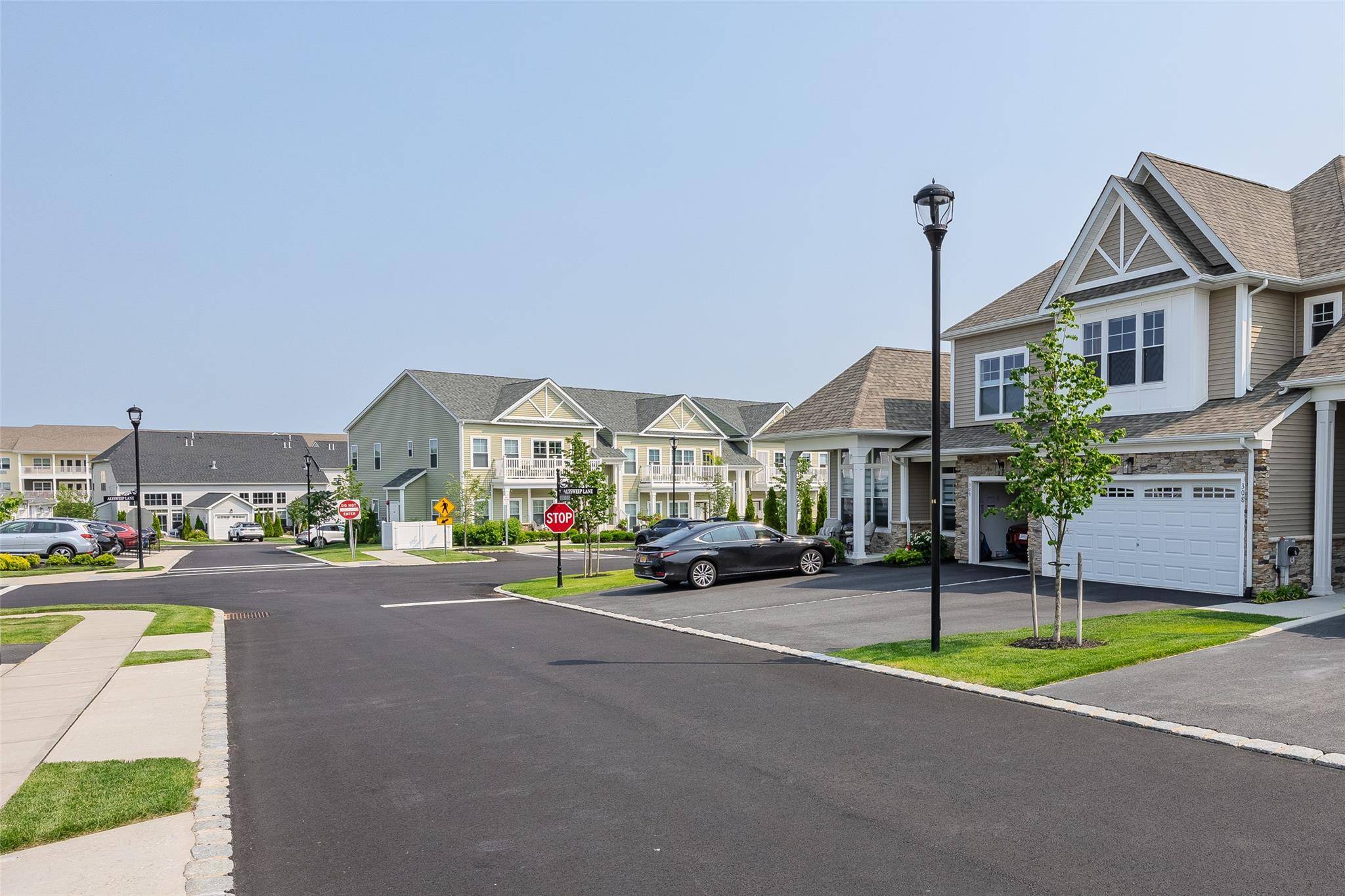 Yaphank, NY 11980,308 Silver Timber DR #308