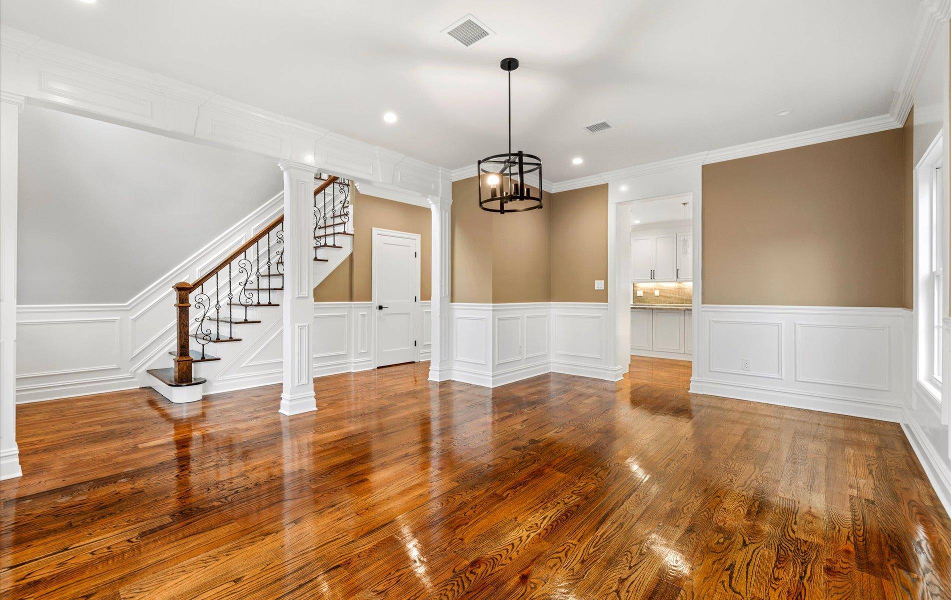 New Hyde Park, NY 11040,50 Lewis AVE