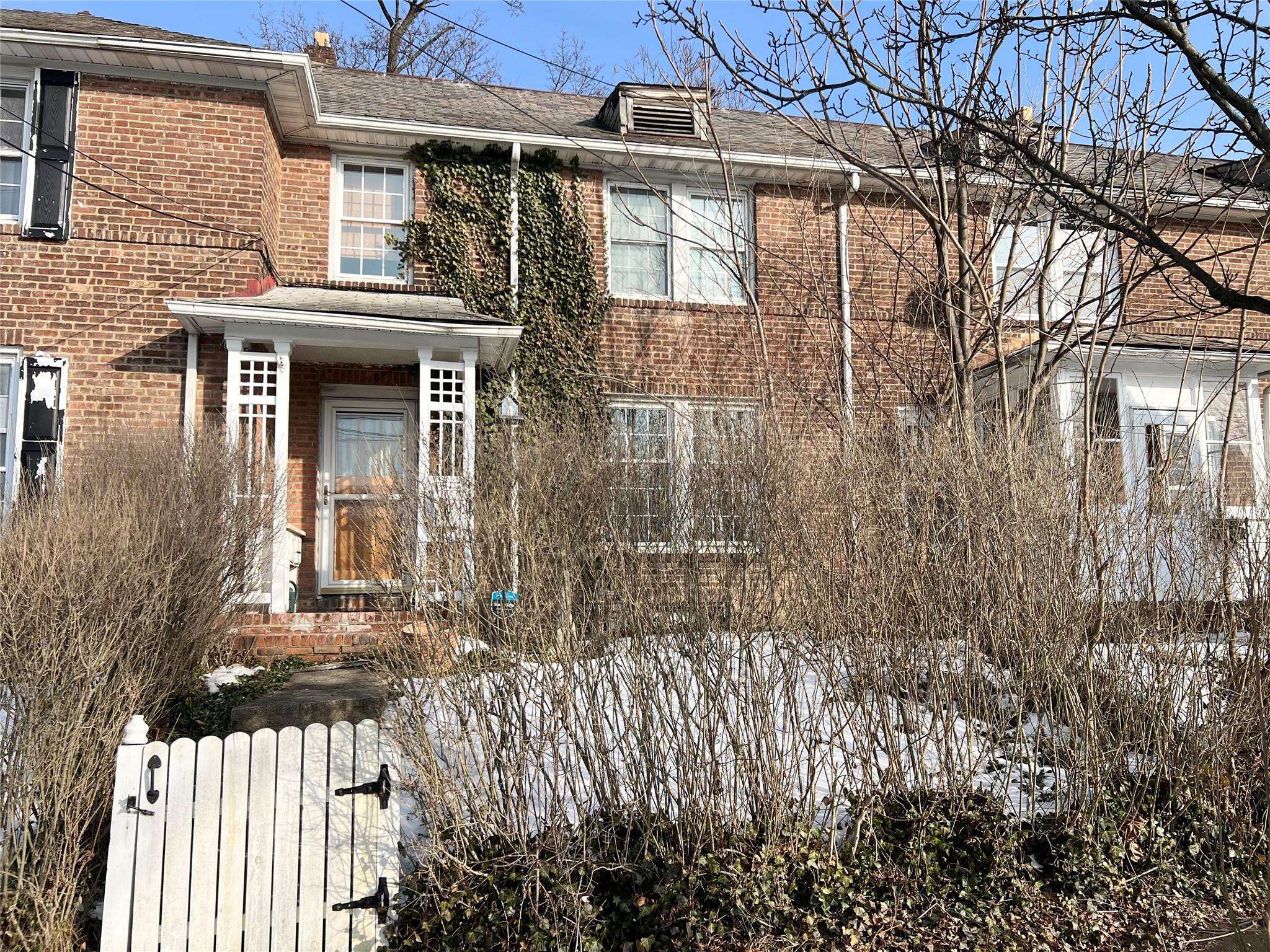 Newburgh, NY 12550,8 Bush AVE
