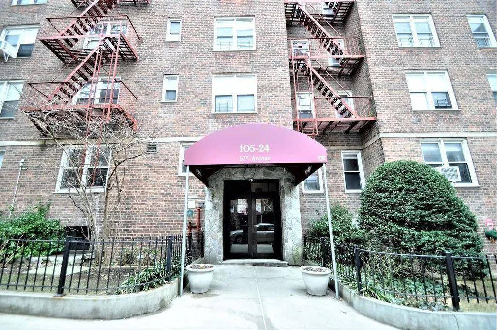 Forest Hills, NY 11375,105-24 67th AVE #5C