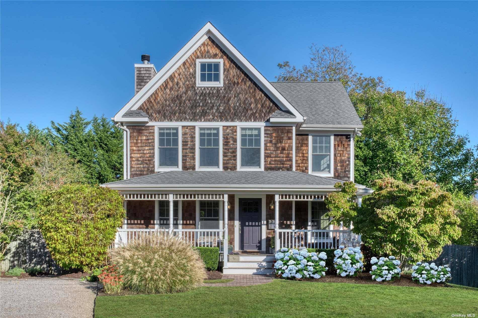 Greenport, NY 11944,516 4th ST