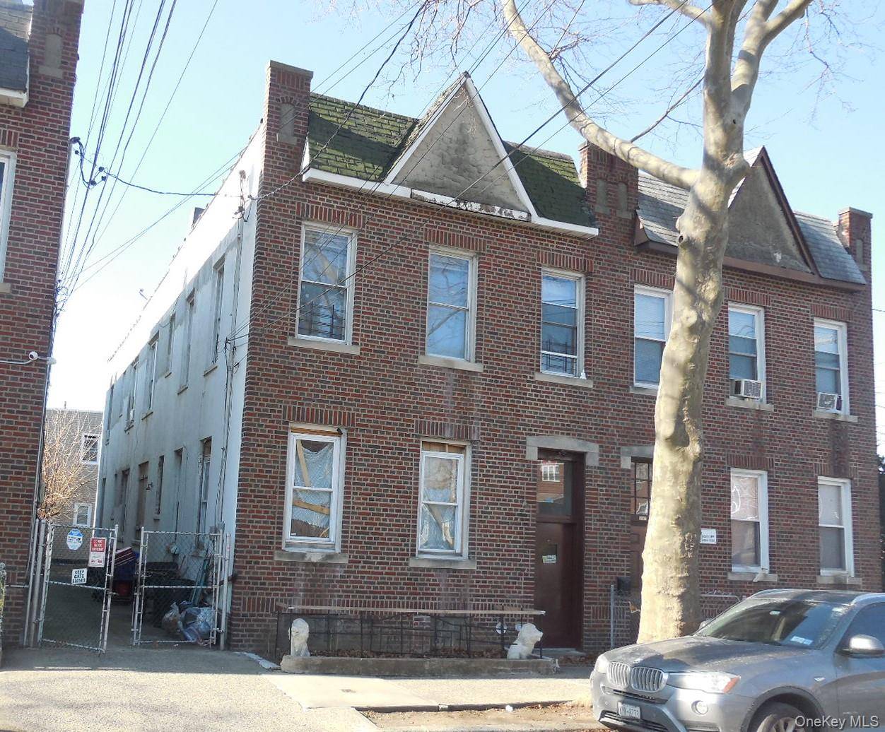 Bronx, NY 10461,1539 Mayflower AVE