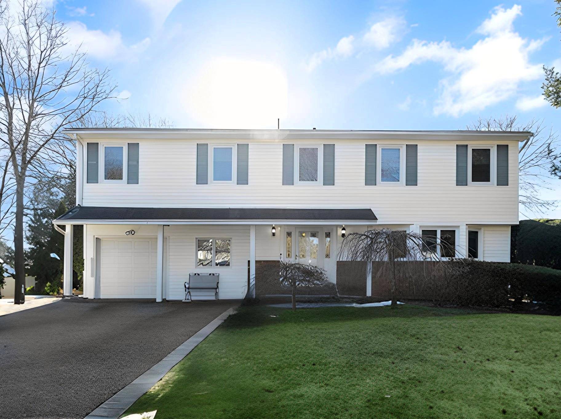 East Northport, NY 11731,46 Cornflower LN