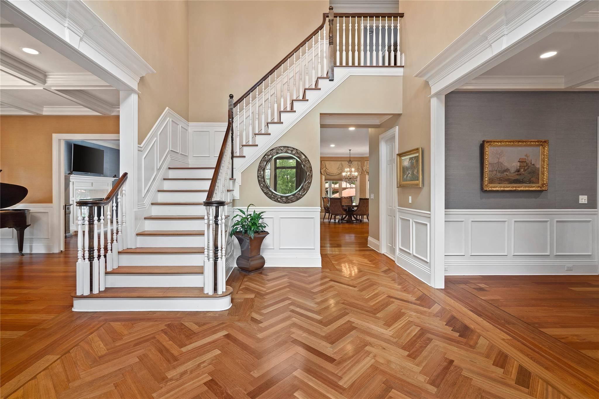 Lloyd Harbor, NY 11743,280 Southdown RD
