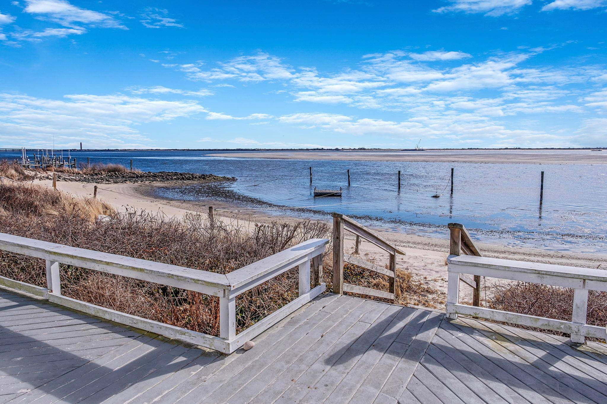 Oak Beach, NY 11702,116 Oak Beach RD