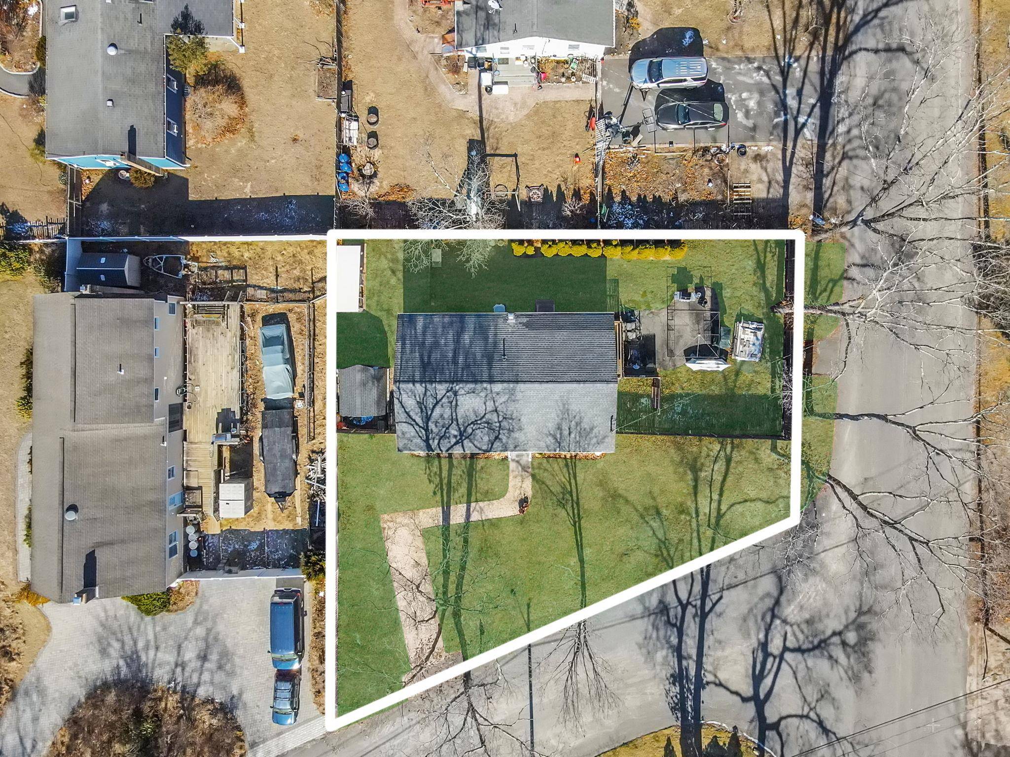 Ridge, NY 11961,73 Montauk TRL