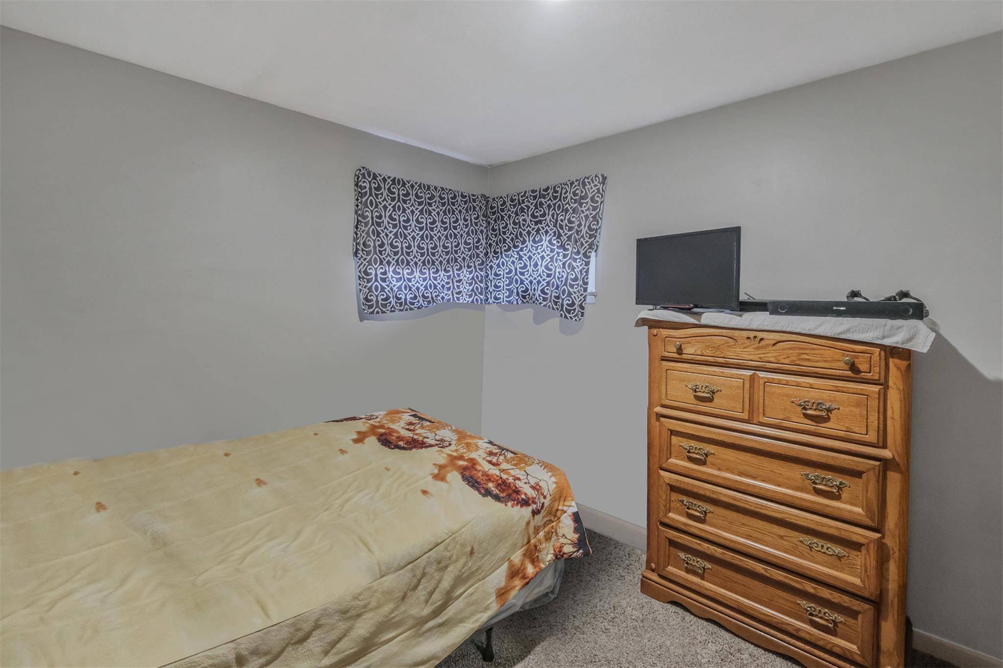 Bellport, NY 11713,823 Walker AVE