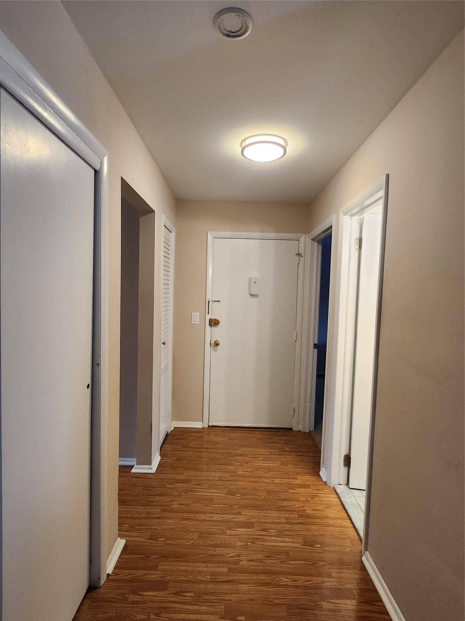 Suffern, NY 10901,52 Parkside Dr. #52