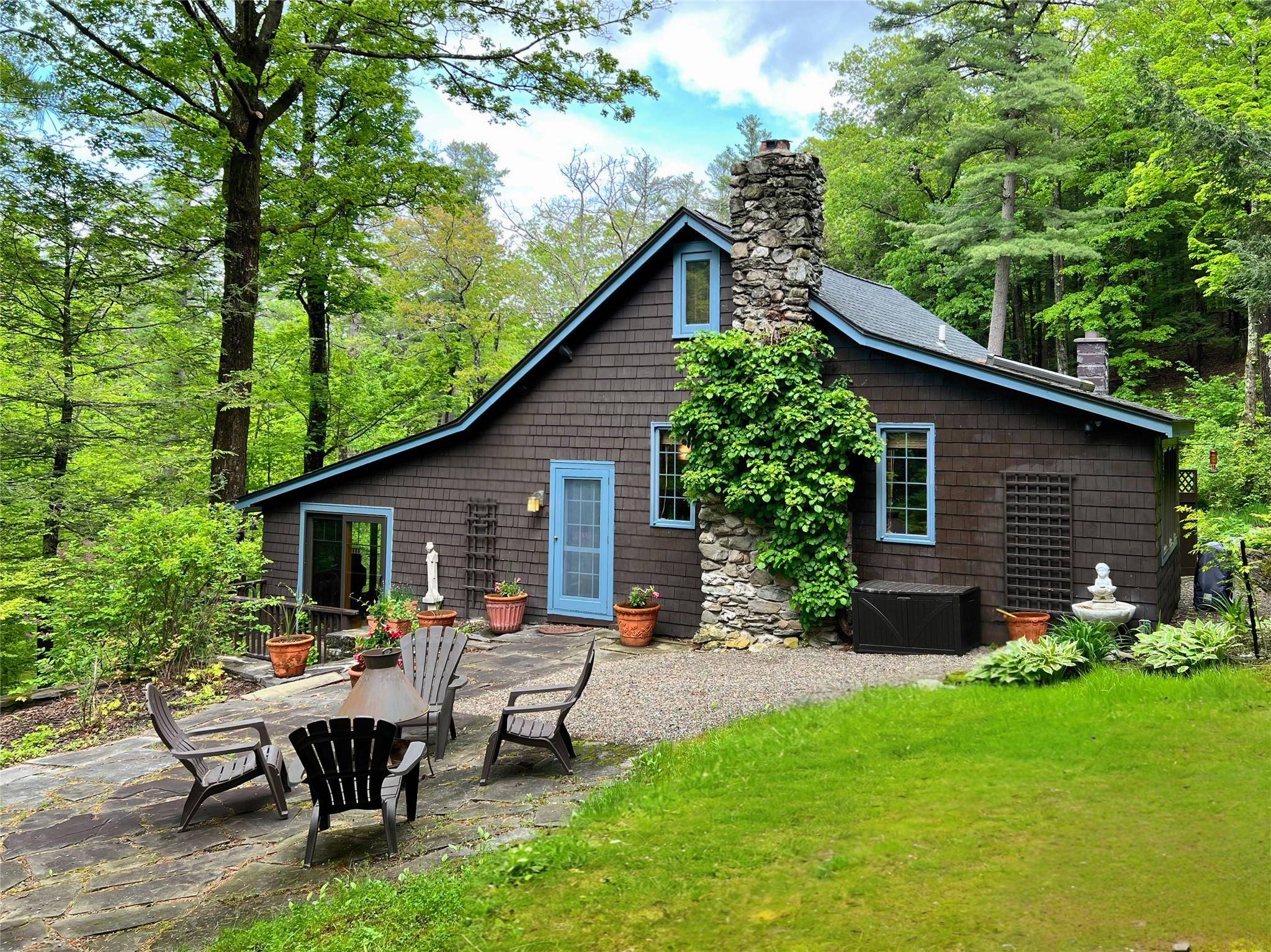 Austerlitz, NY 12017,326 Pratt Hill RD