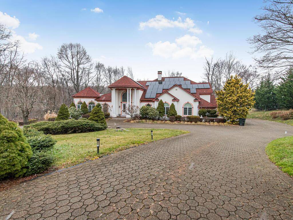 Yorktown Heights, NY 10598,1048 Gambelli DR