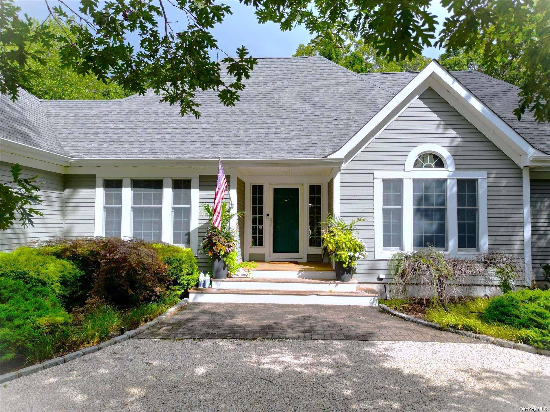 Westhampton, NY 11977,31 Windwood CT