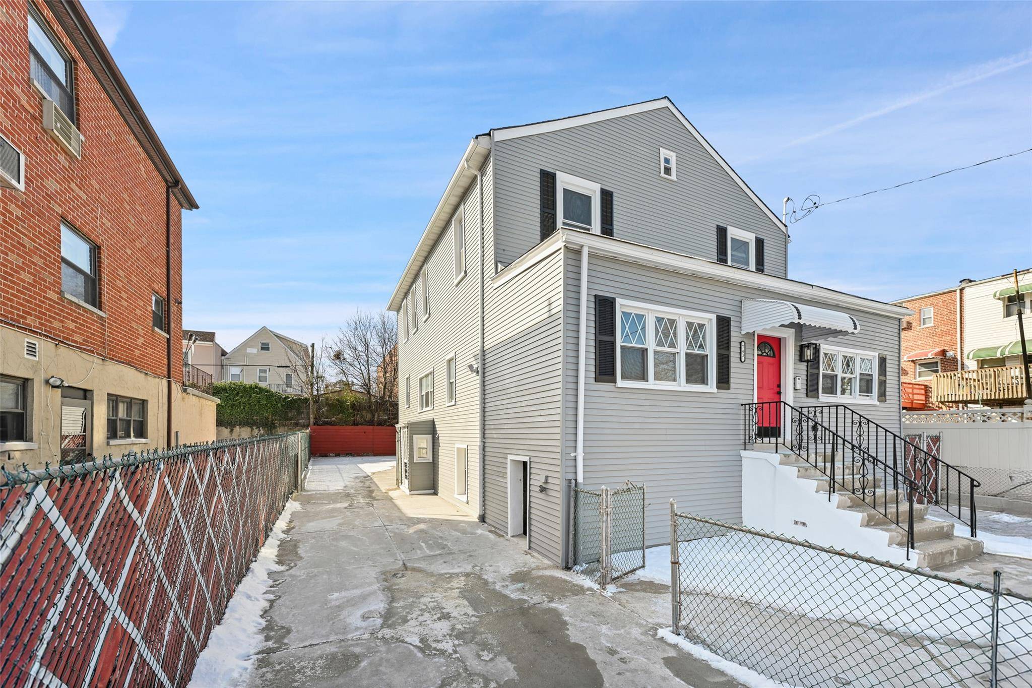 Bronx, NY 10465,743 Hollywood AVE