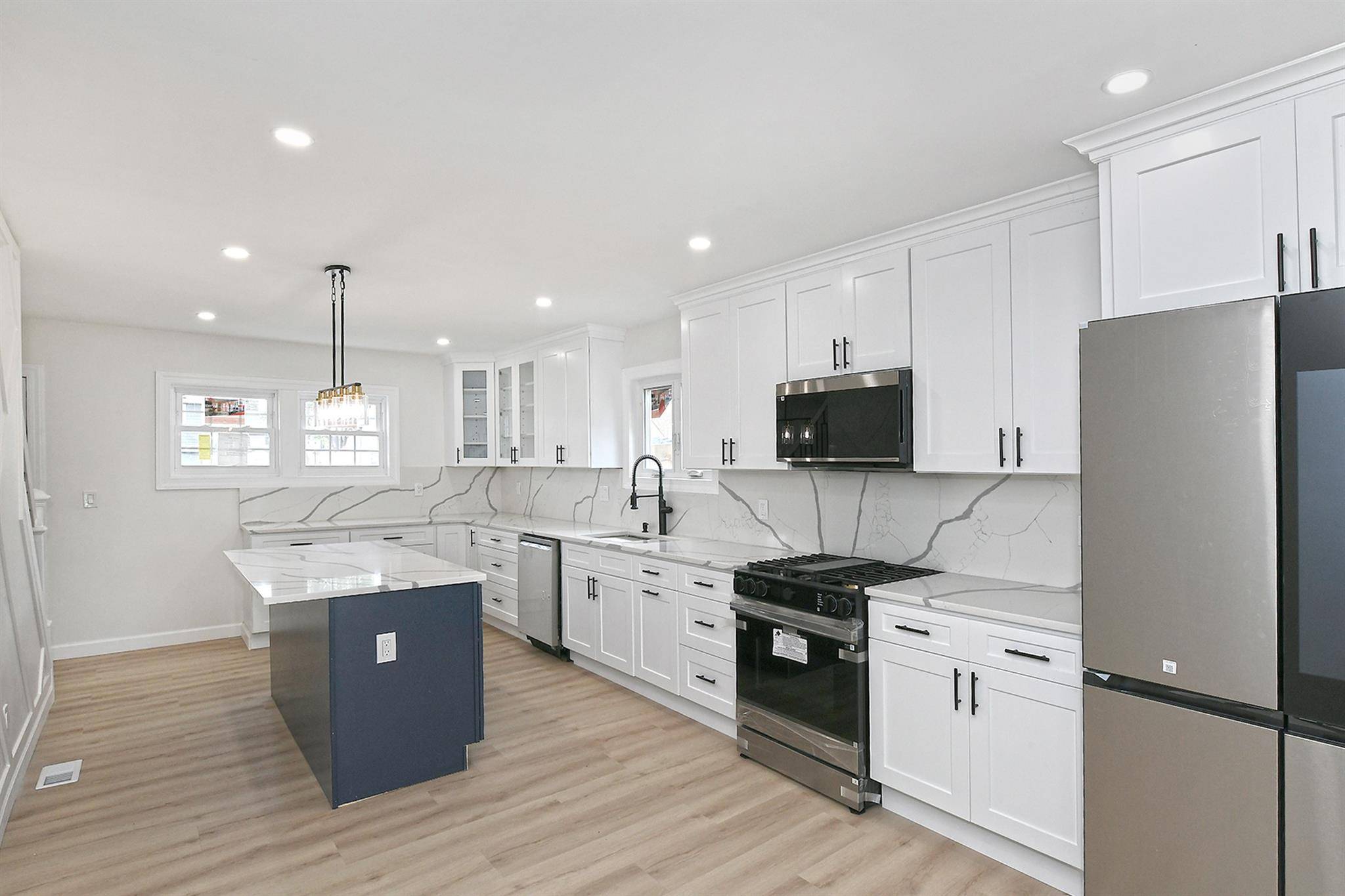 Uniondale, NY 11553,559 Ash CT