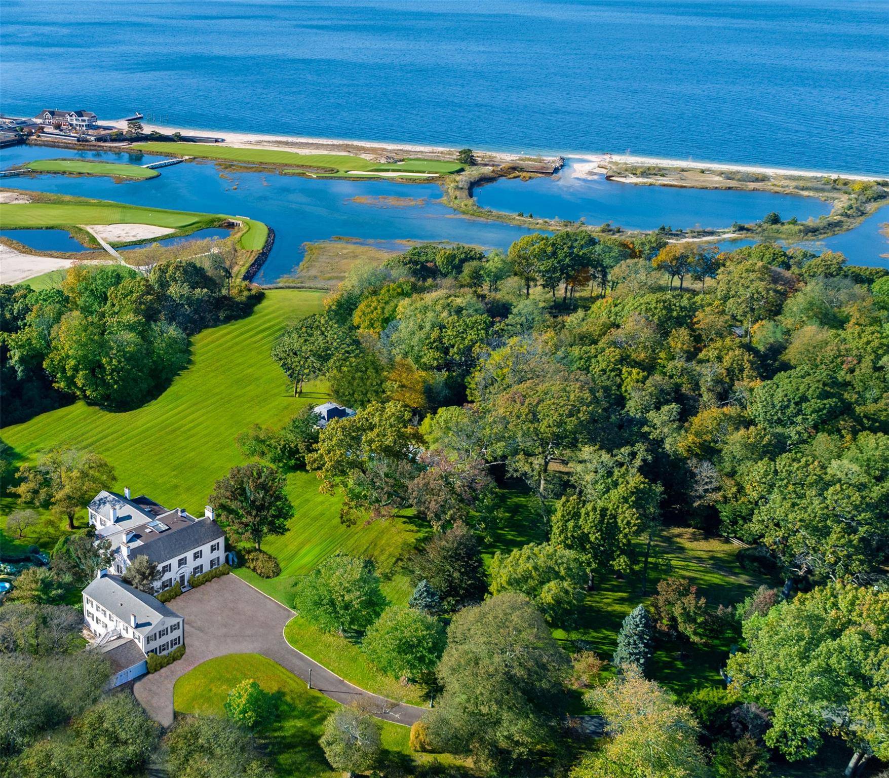 Locust Valley, NY 11560,10 Lands End RD
