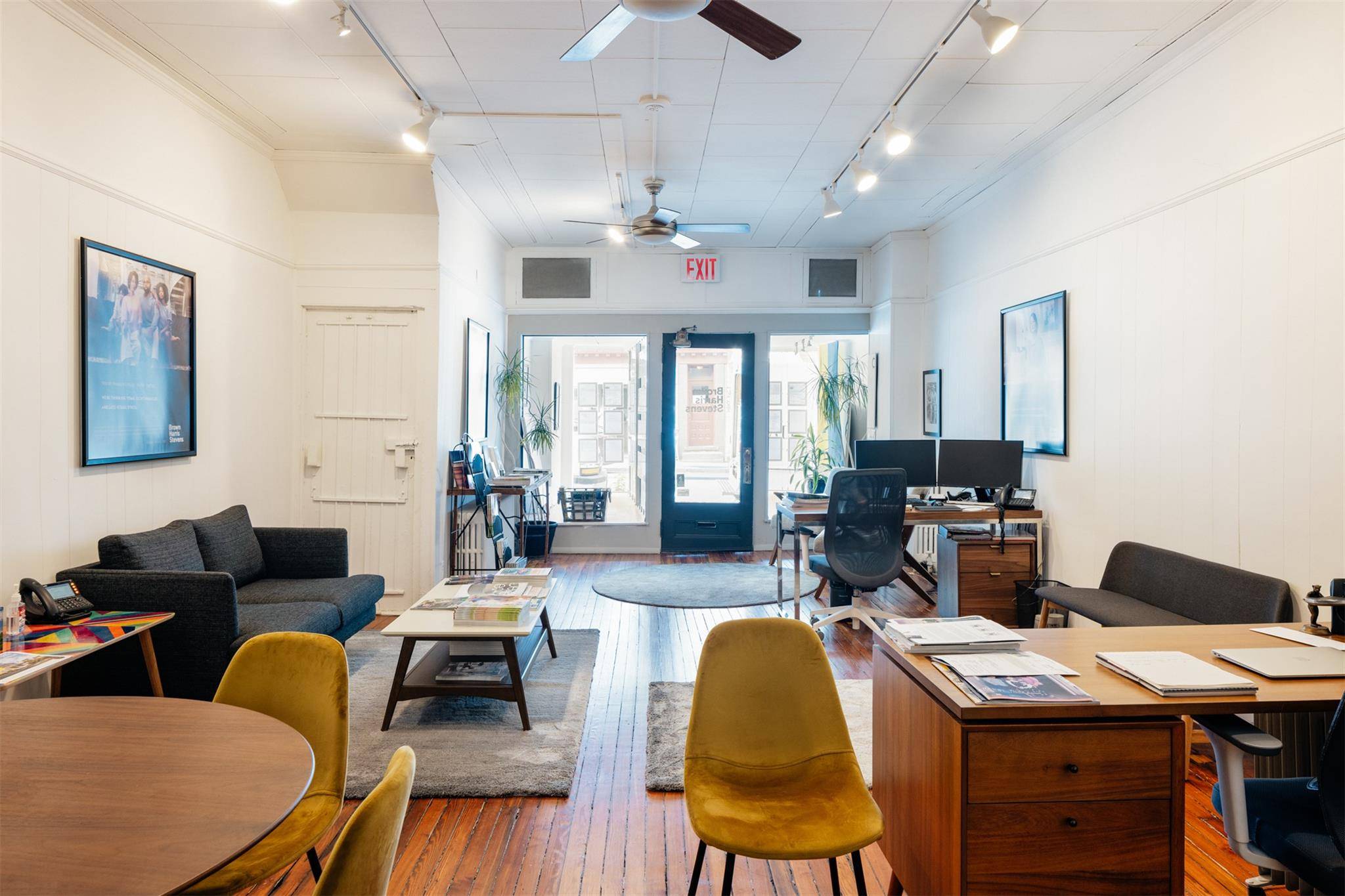 Hudson, NY 12534,526-528 Warren ST