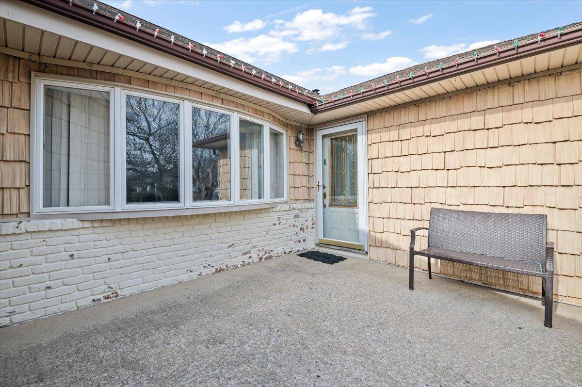 Bethpage, NY 11714,529 Corral RUN