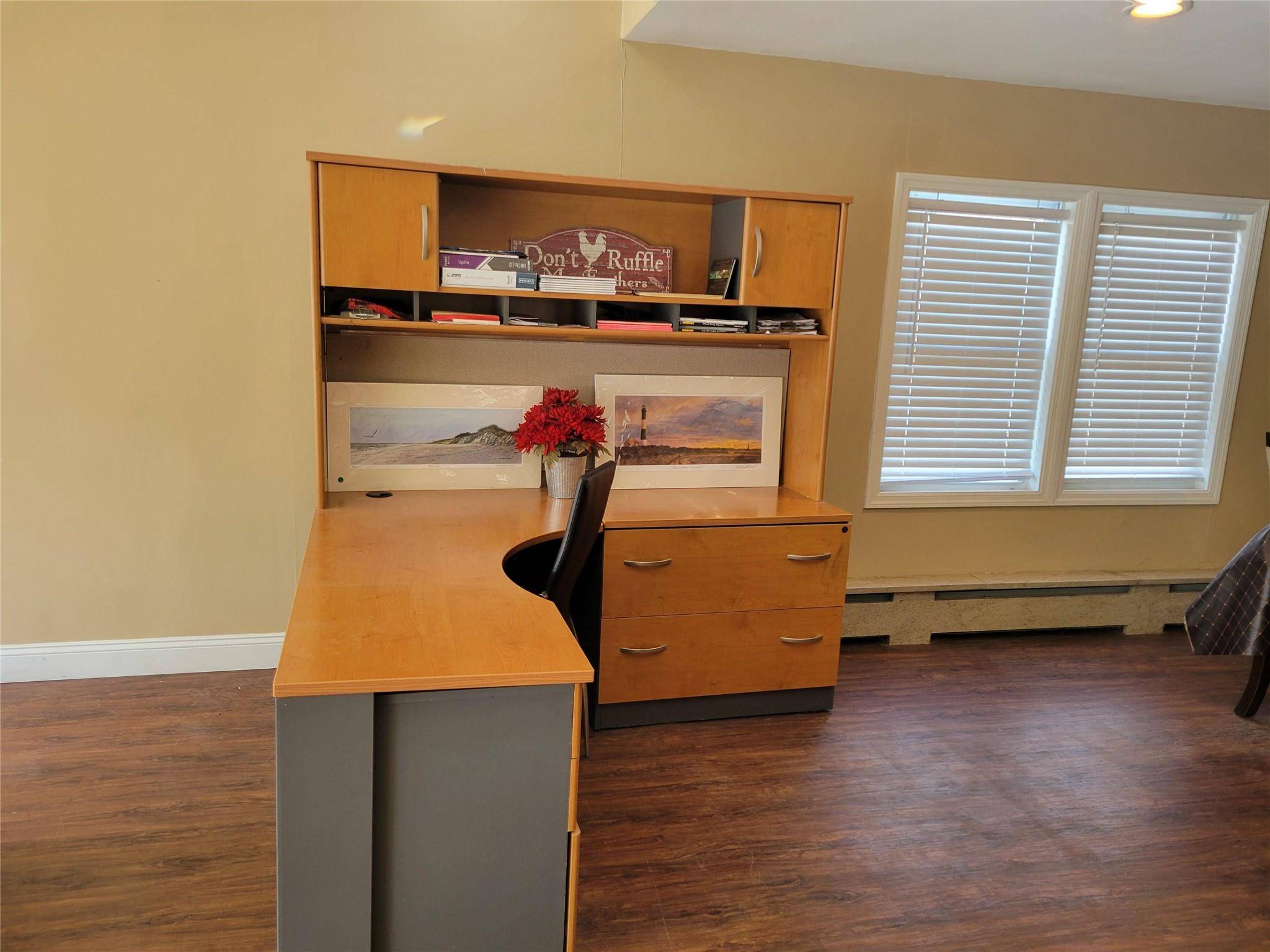 Smithtown, NY 11787,401 W Main ST