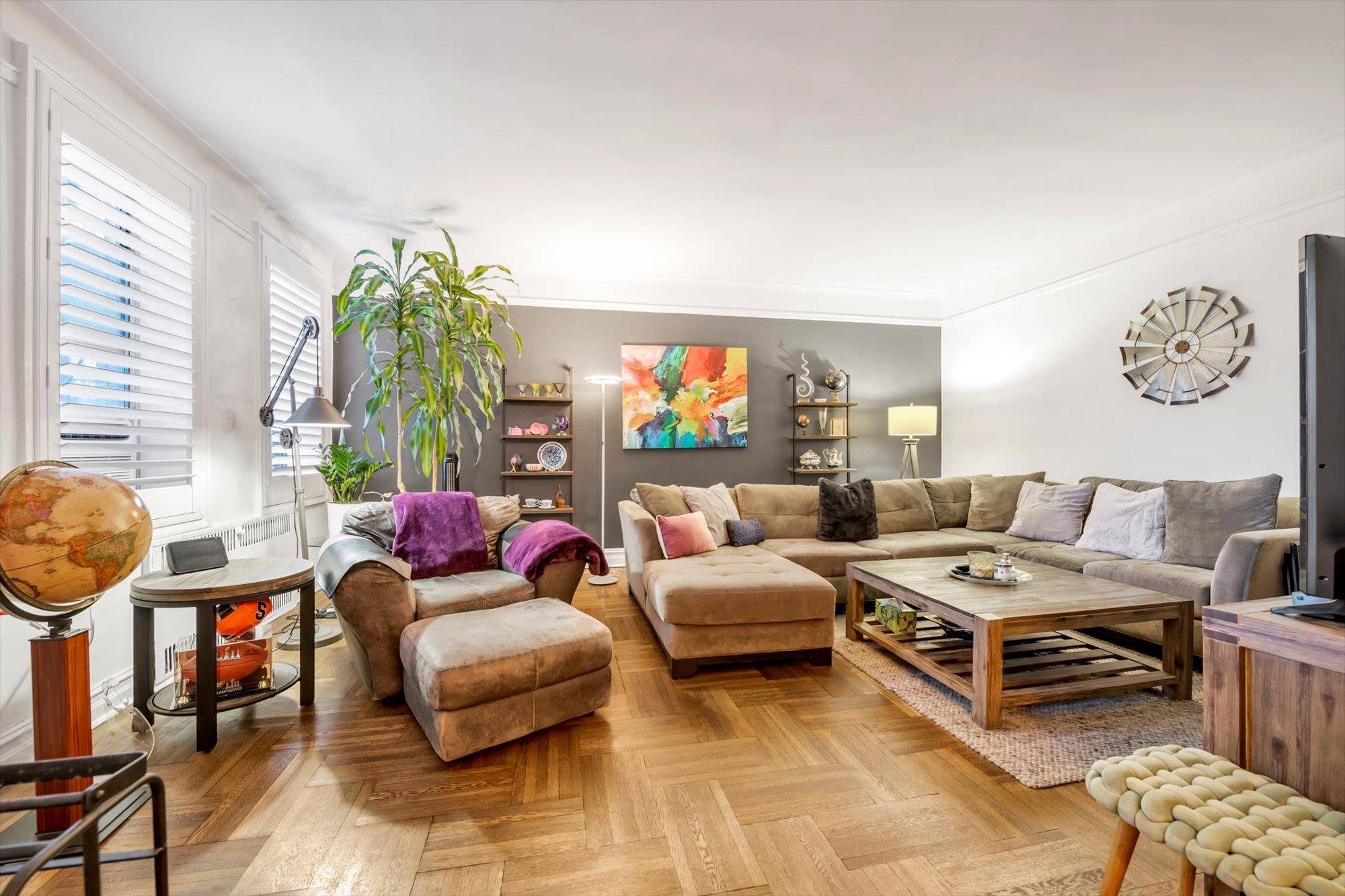 Forest Hills, NY 11375,111-15 75th AVE #2C