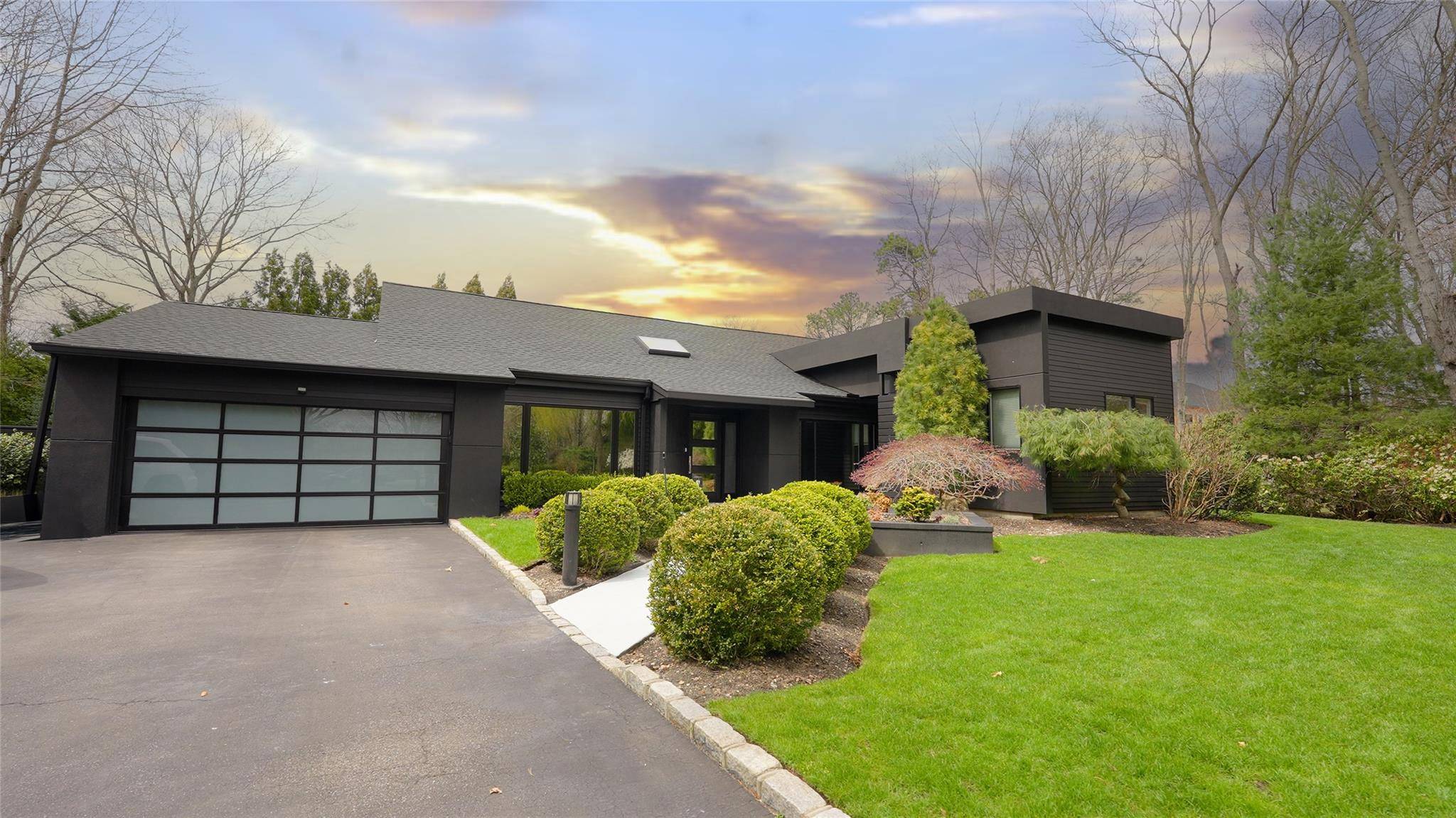 Dix Hills, NY 11746,3 Chasso CT