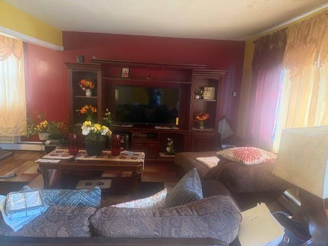 Addisleigh Park, NY 11433,174-19 110