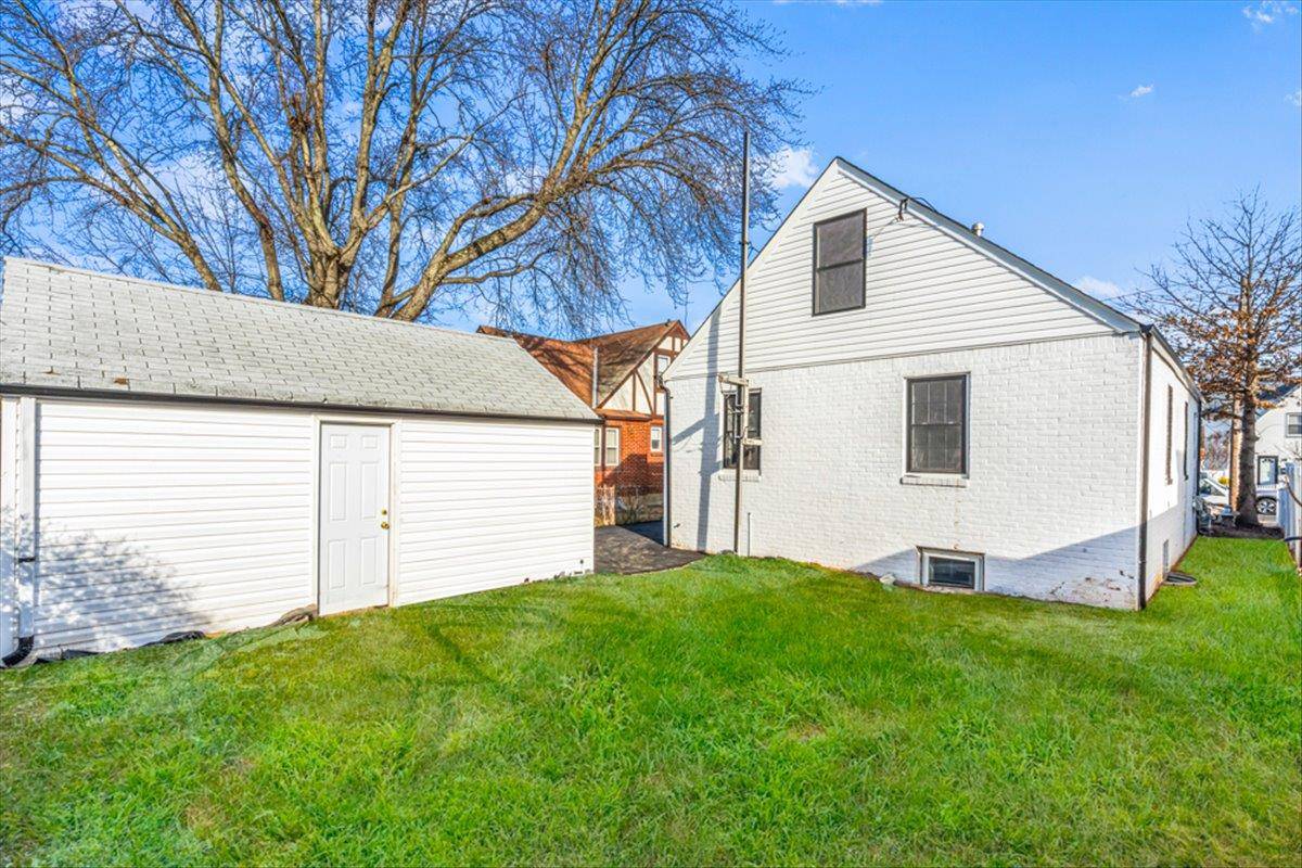 West Hempstead, NY 11552,832 Taft ST