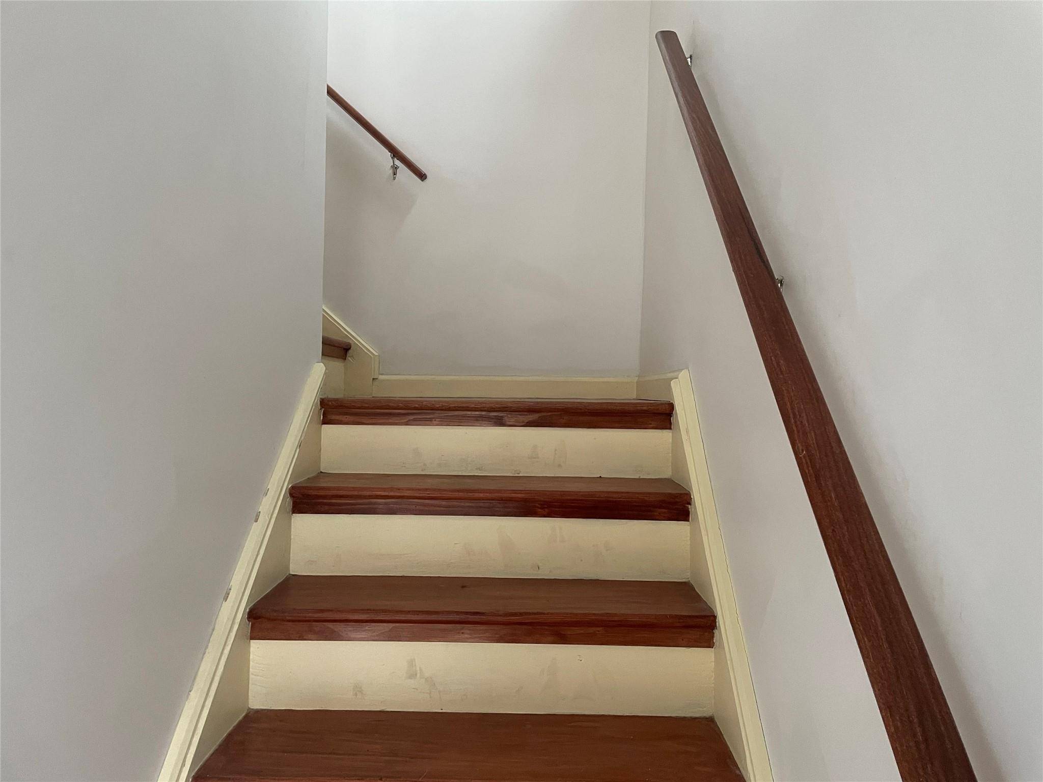 Jamaica, NY 11434,160-22 131 AVE #2nd fl