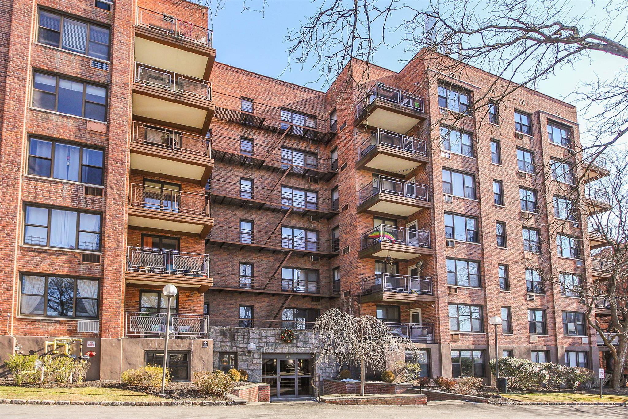 Ossining, NY 10562,117 S Highland AVE #1L